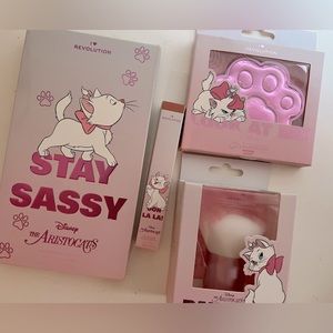 Makeup revolution Aristocats set